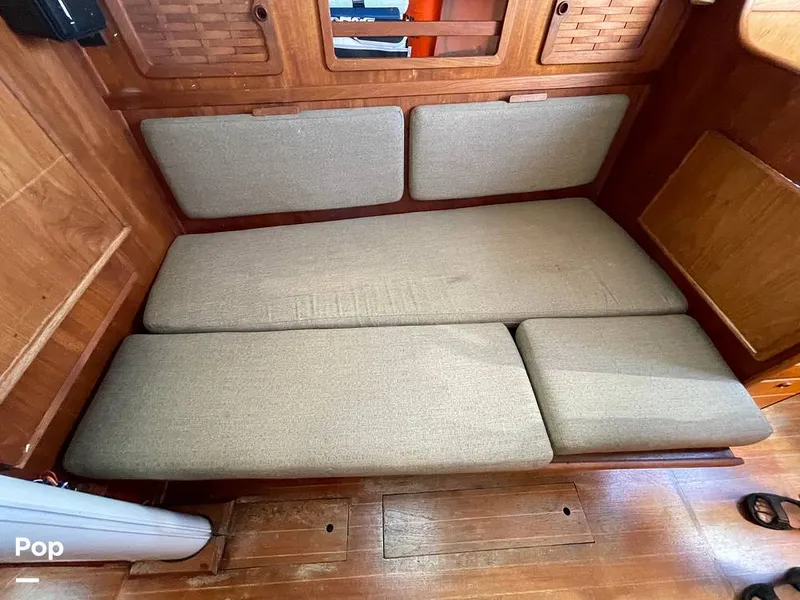 Slide: The Image of Sabre 34 1983 - 14775325