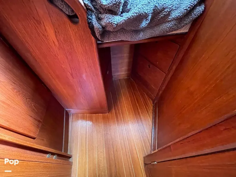 Slide: The Image of Sabre 34 1983 - 14775336