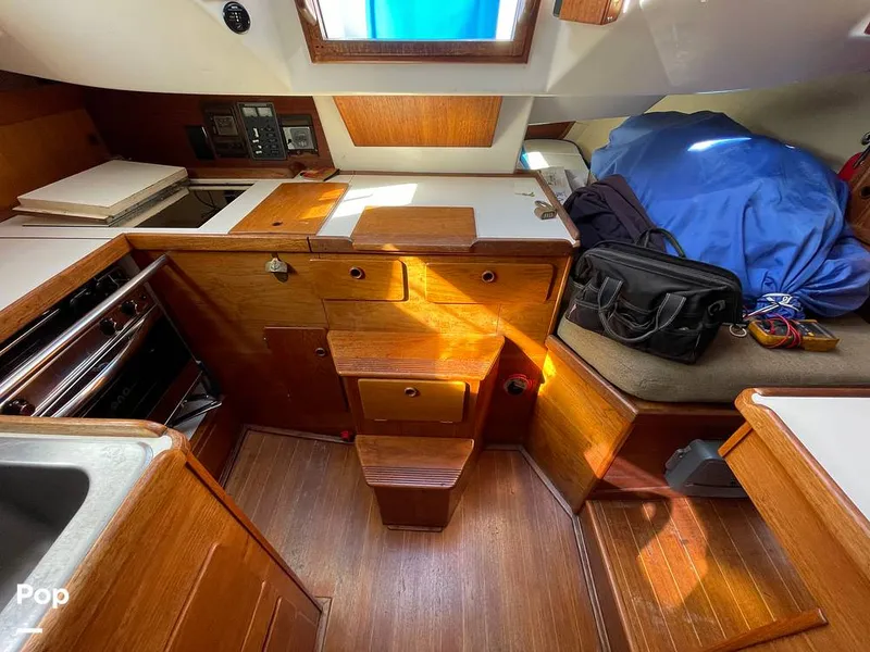 Slide: The Image of Sabre 34 1983 - 14775292