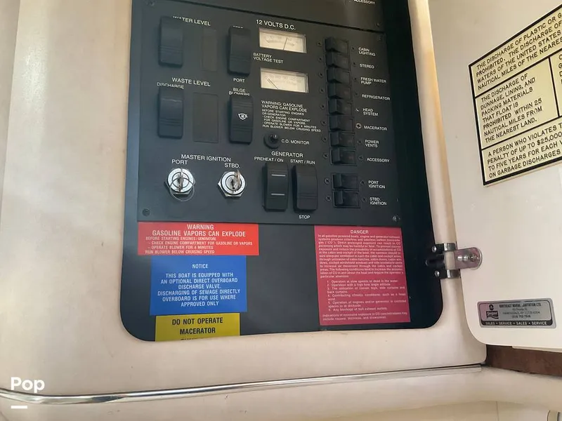 Slide: The Image of Sea Ray 330 Sundancer 1995 - 14961207