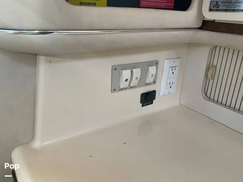 Slide: The Image of Sea Ray 330 Sundancer 1995 - 14961209