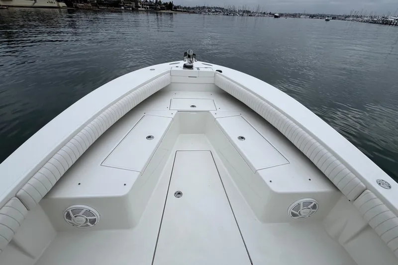 Slide: The Image of Regulator Marine 26 Forward Seating 2007 - 21