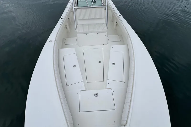 Slide: The Image of Regulator Marine 26 Forward Seating 2007 - 20