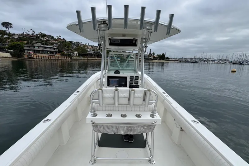 Slide: The Image of Regulator Marine 26 Forward Seating 2007 - 7