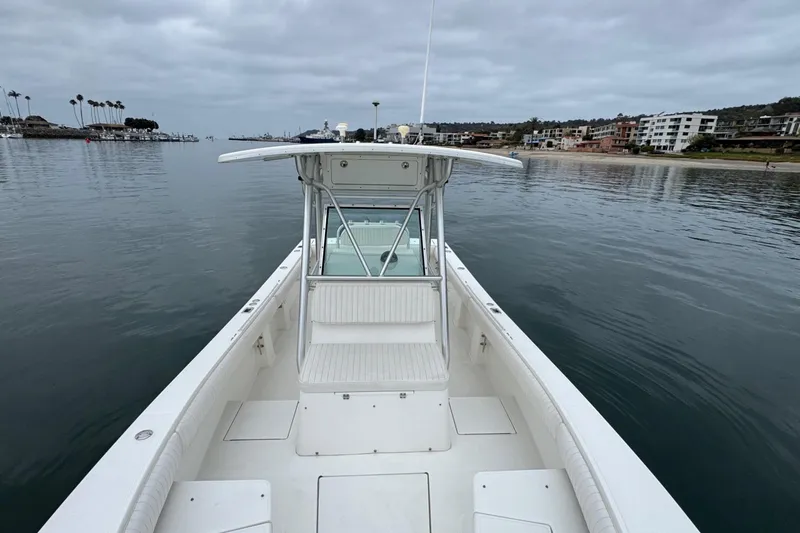 Slide: The Image of Regulator Marine 26 Forward Seating 2007 - 18