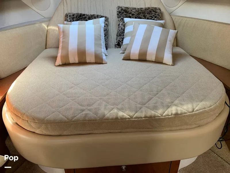 Slide: The Image of Queen Island Forward - 14826313