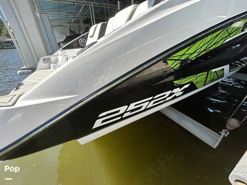 Slide: The Image of Yamaha 252XE 2021 - 14762373