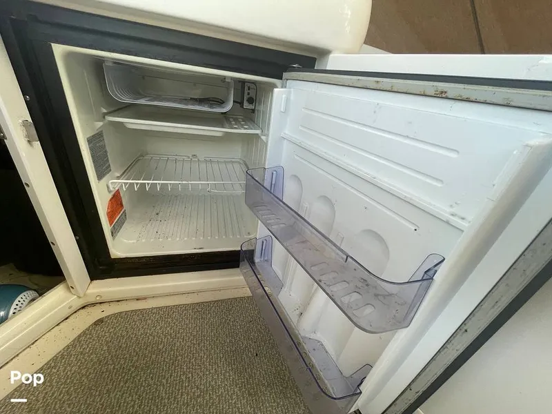 Slide: The Image of Fridge - Cockpit - 14878024