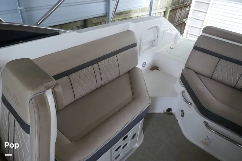 Slide: The Image of Sea Ray SLX 250 2017 - 14799216