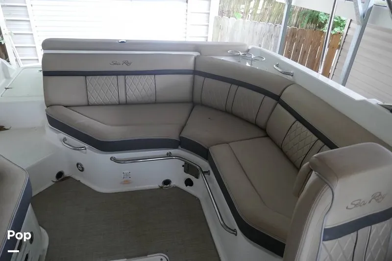 Slide: The Image of Sea Ray SLX 250 2017 - 14799217