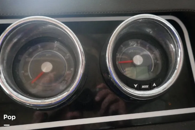 Slide: The Image of Sea Ray SLX 250 2017 - 14799220