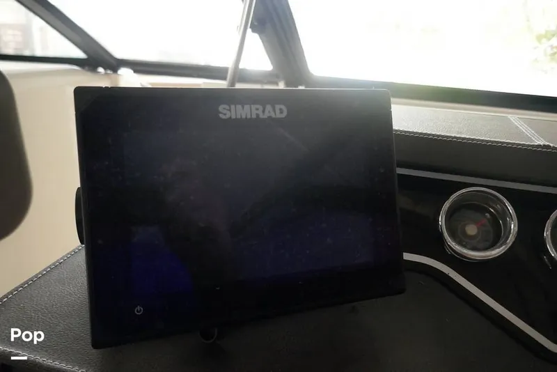 Slide: The Image of Sea Ray SLX 250 2017 - 14799222