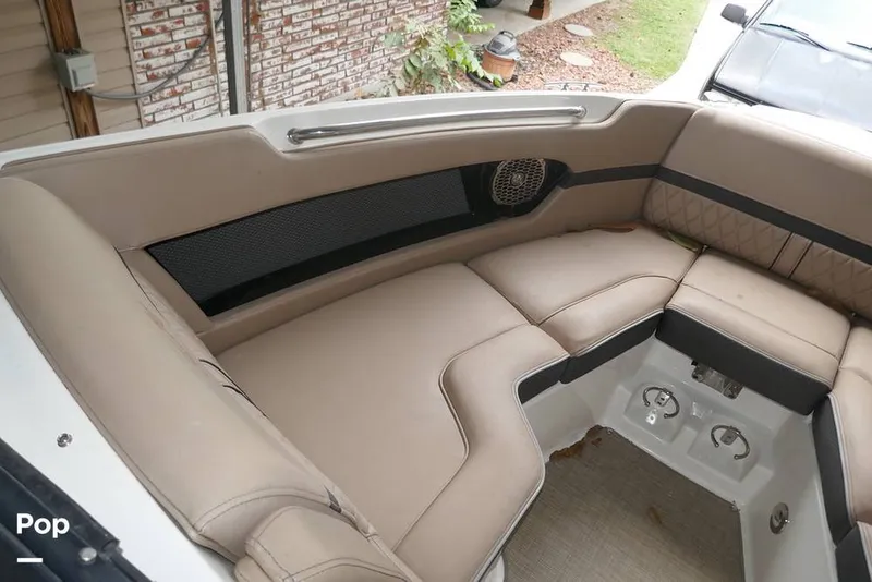 Slide: The Image of Sea Ray SLX 250 2017 - 14799240