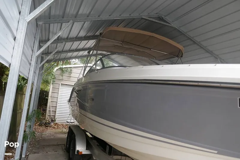 Slide: The Image of Sea Ray SLX 250 2017 - 14799204