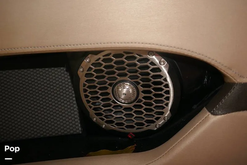 Slide: The Image of Sea Ray SLX 250 2017 - 14799257