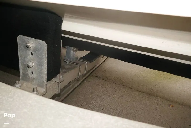 Slide: The Image of Sea Ray SLX 250 2017 - 14799282