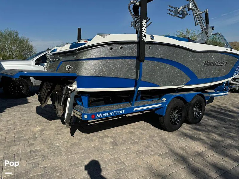 Slide: The Image of Mastercraft X26 2016 - 14775702