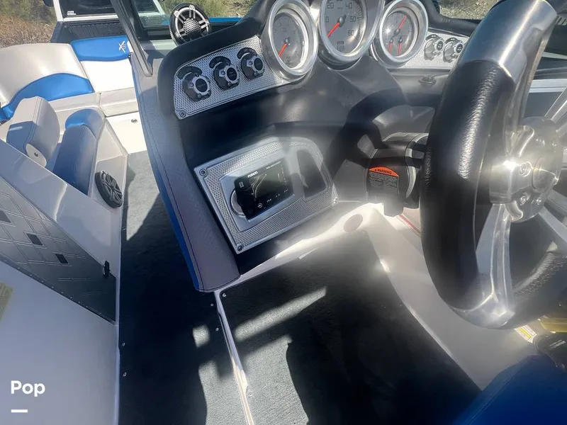 Slide: The Image of Mastercraft X26 2016 - 14835854