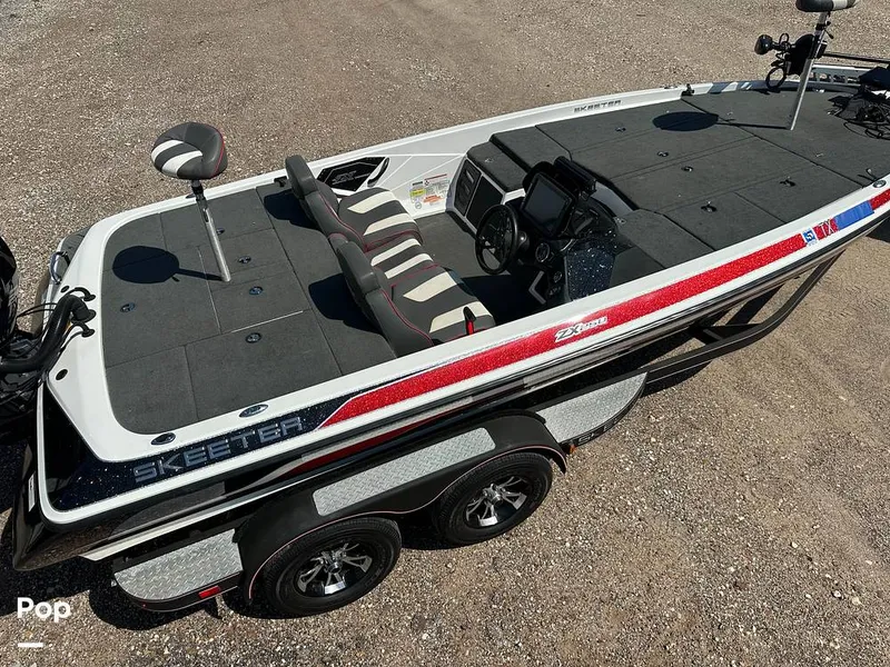 Slide: The Image of Skeeter ZX250 2018 - 15234553