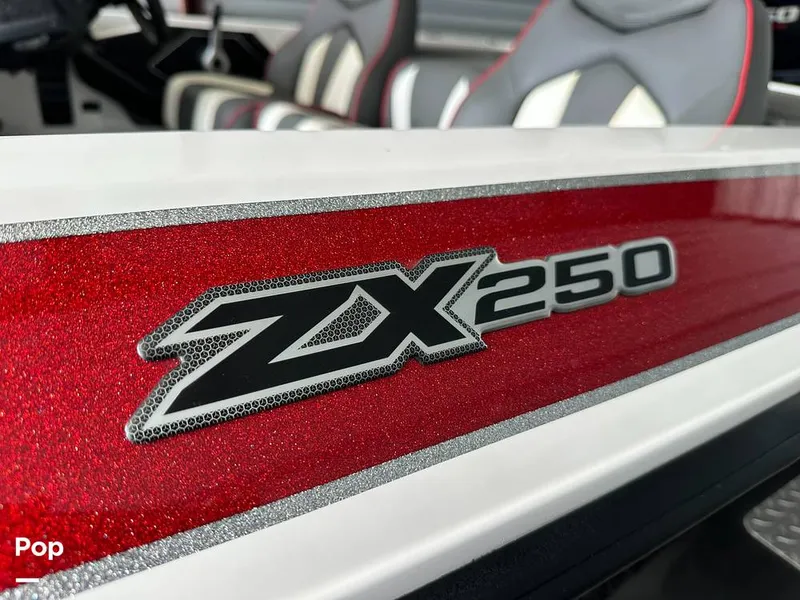 Slide: The Image of Skeeter ZX250 2018 - 15234379