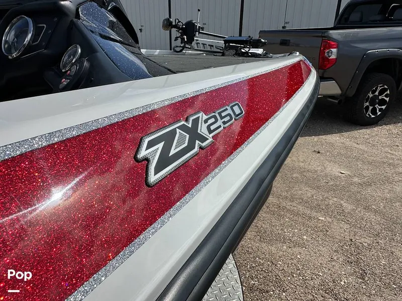 Slide: The Image of Skeeter ZX250 2018 - 15234484