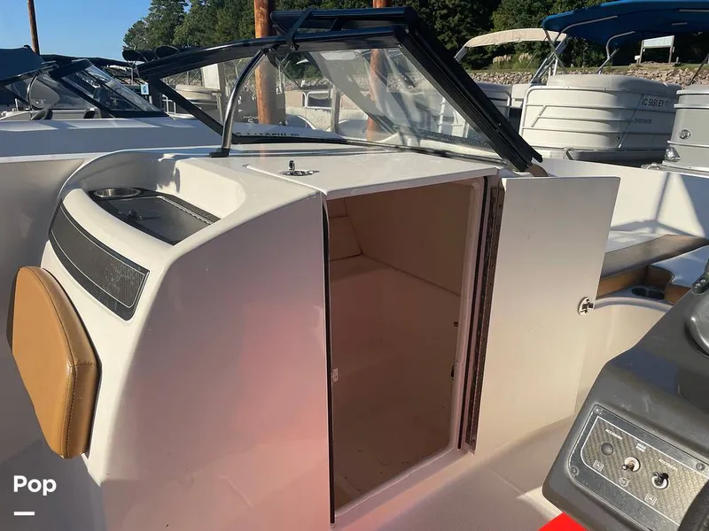 Slide: The Image of Bayliner VR6 OB 2021 - 14804449