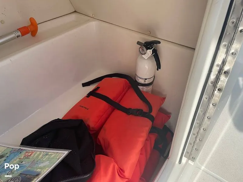 Slide: The Image of Bayliner VR6 OB 2021 - 14816480