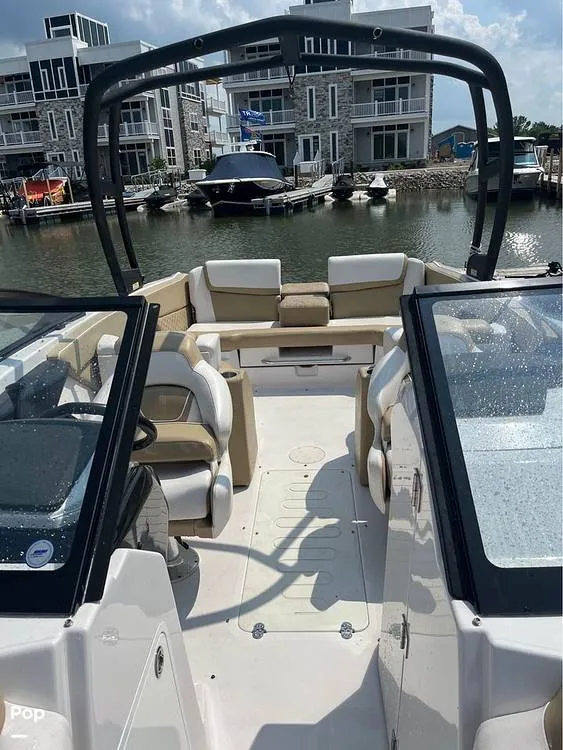 Slide: The Image of Scarab 255 HO Platinum 2015 - 14905422