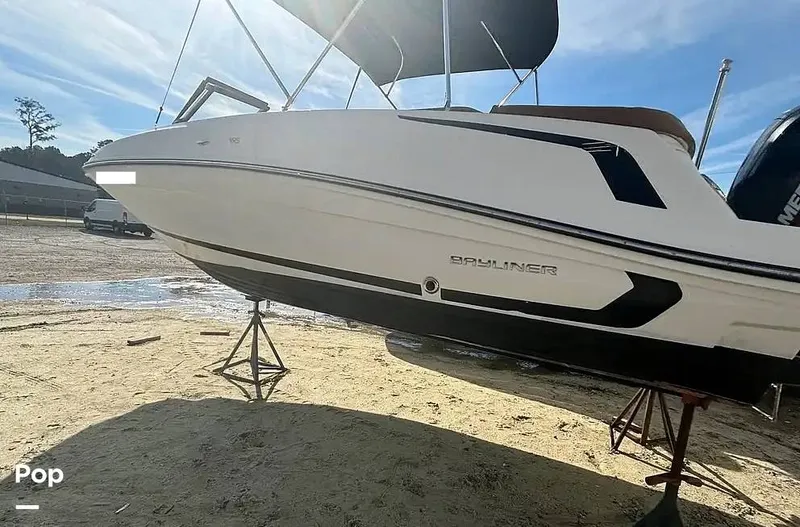 Slide: The Image of Bayliner VR5 OB 2021 - 14932924