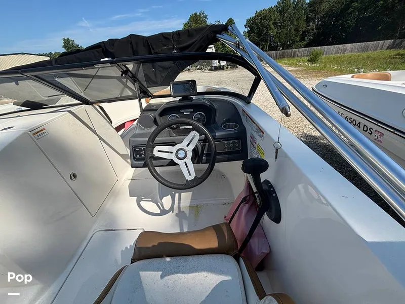 Slide: The Image of Bayliner VR6 OB 2022 - 15602949