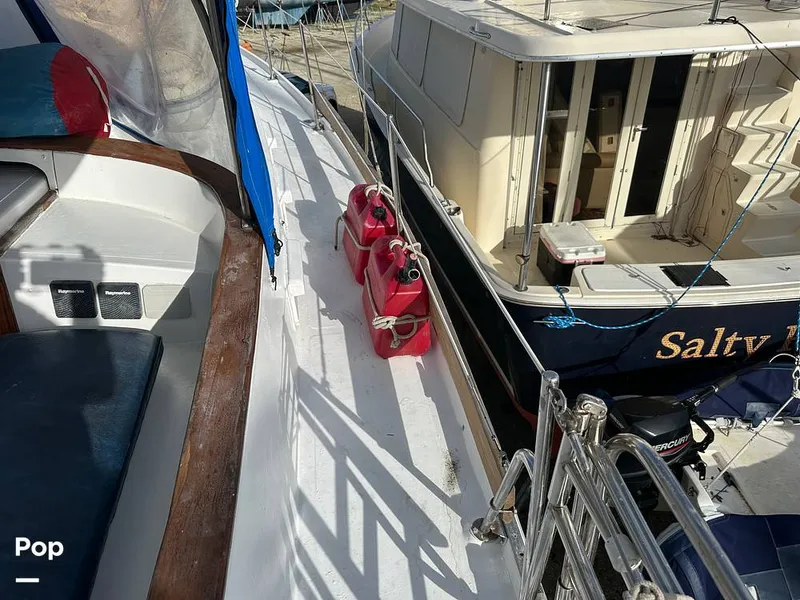 Slide: The Image of Gulfstar 41 Ketch 1974 - 14901110