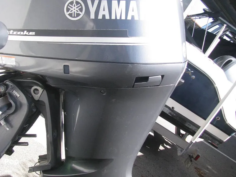 Slide: The Image of Boston Whaler 24 Outrage 1995 - 15935534