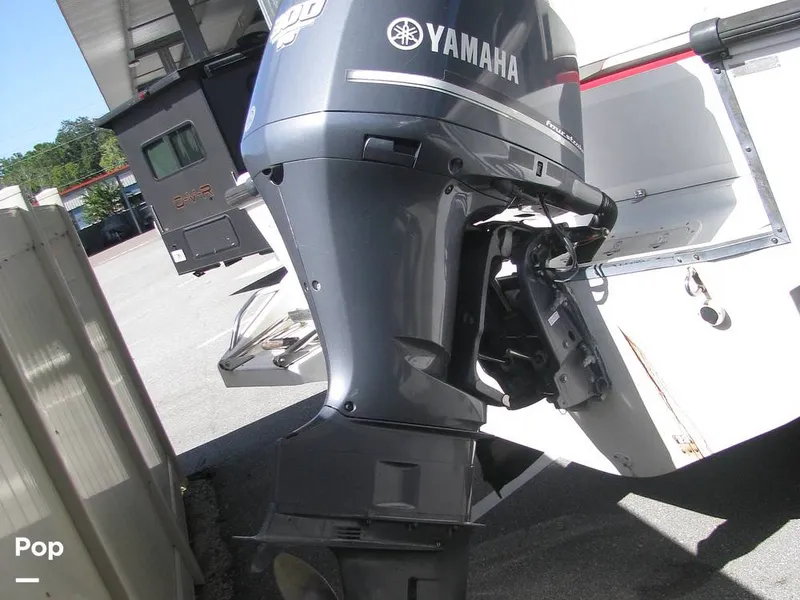 Slide: The Image of Boston Whaler 24 Outrage 1995 - 15935535