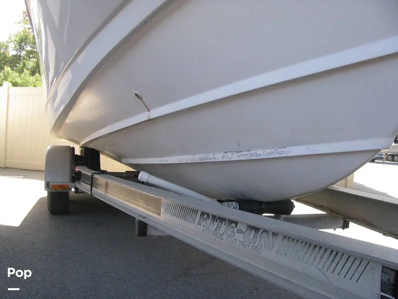 Slide: The Image of Boston Whaler 24 Outrage 1995 - 15935547