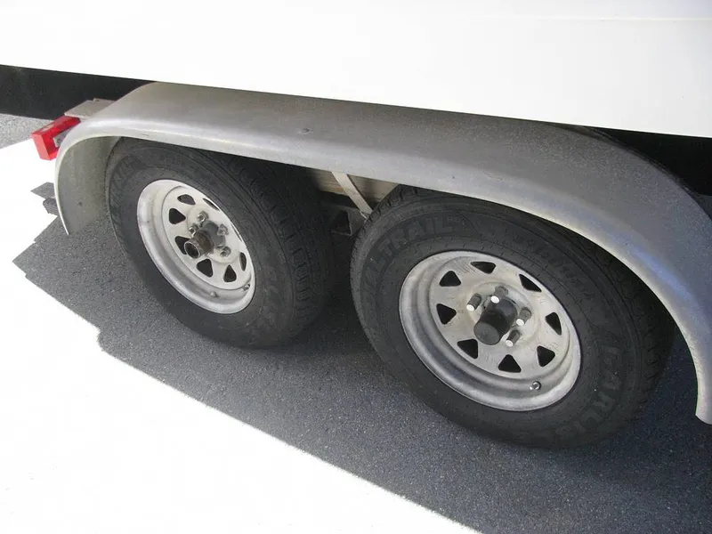 Slide: The Image of Boston Whaler 24 Outrage 1995 - 15935553