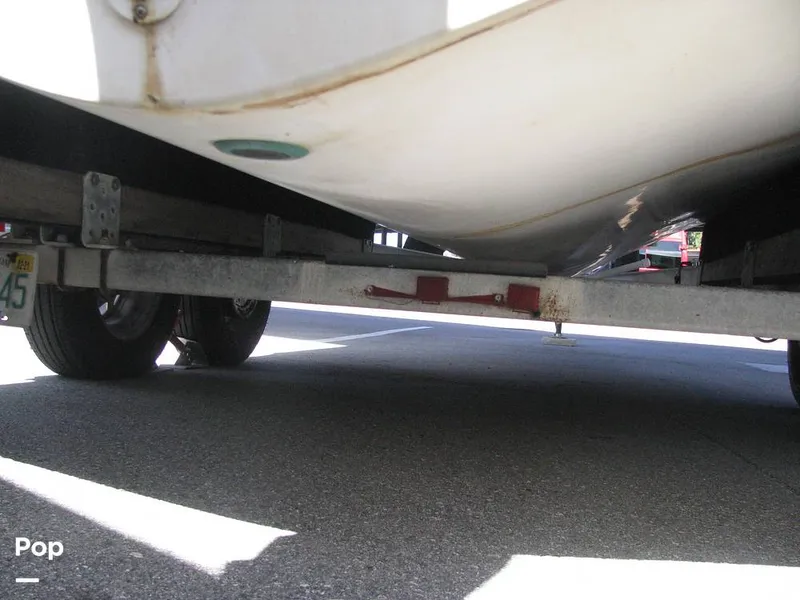 Slide: The Image of Boston Whaler 24 Outrage 1995 - 15935555