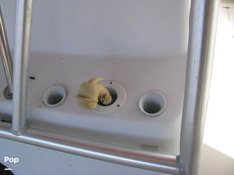 Slide: The Image of Boston Whaler 24 Outrage 1995 - 15935589