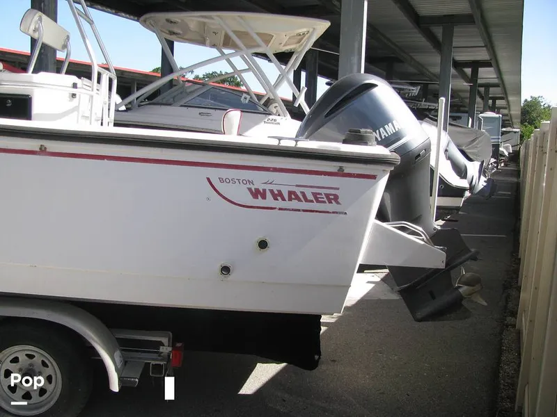 Slide: The Image of Boston Whaler 24 Outrage 1995 - 15935528