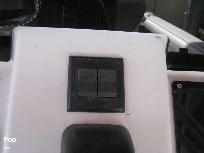 Slide: The Image of Boston Whaler 24 Outrage 1995 - 15935603