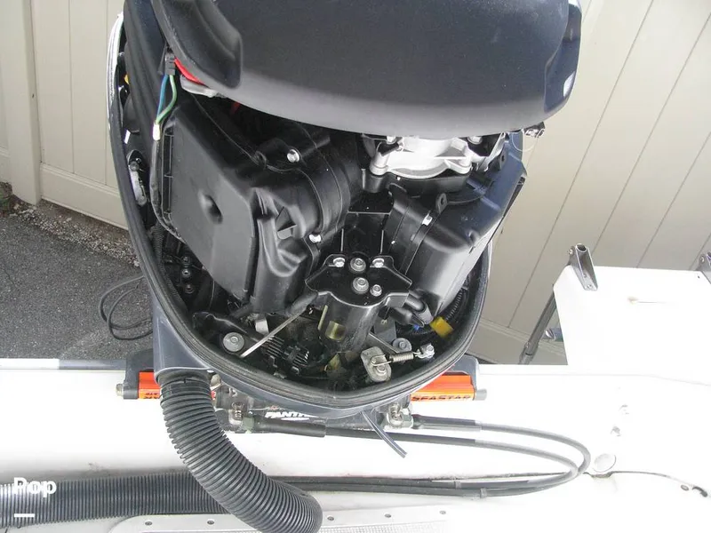 Slide: The Image of Boston Whaler 24 Outrage 1995 - 15935618