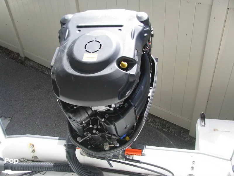 Slide: The Image of Boston Whaler 24 Outrage 1995 - 15935620