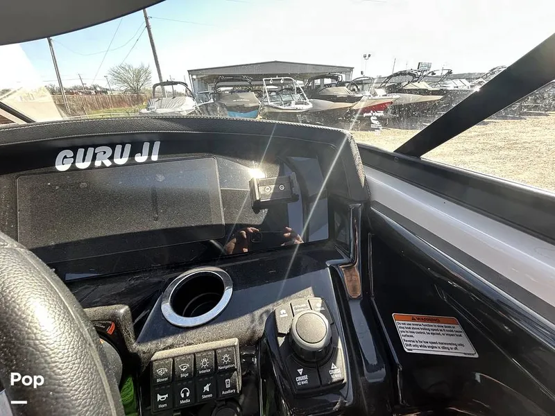 Slide: The Image of Yamaha 242X 2020 - 15237143