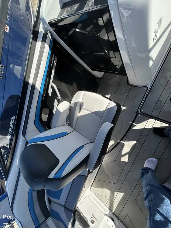 Slide: The Image of Yamaha 242X 2020 - 15236745