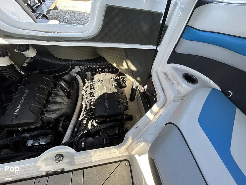 Slide: The Image of Yamaha 242X 2020 - 15236752