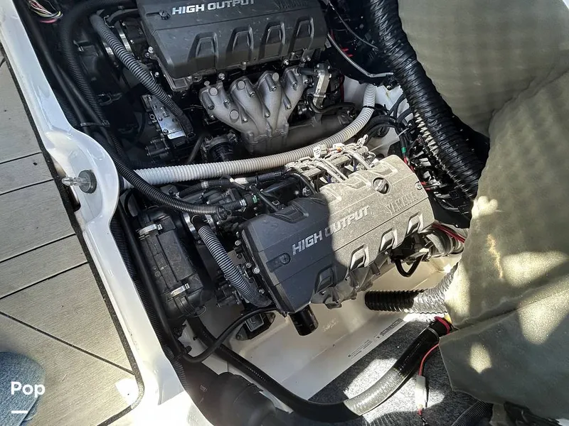 Slide: The Image of Yamaha 242X 2020 - 15236789