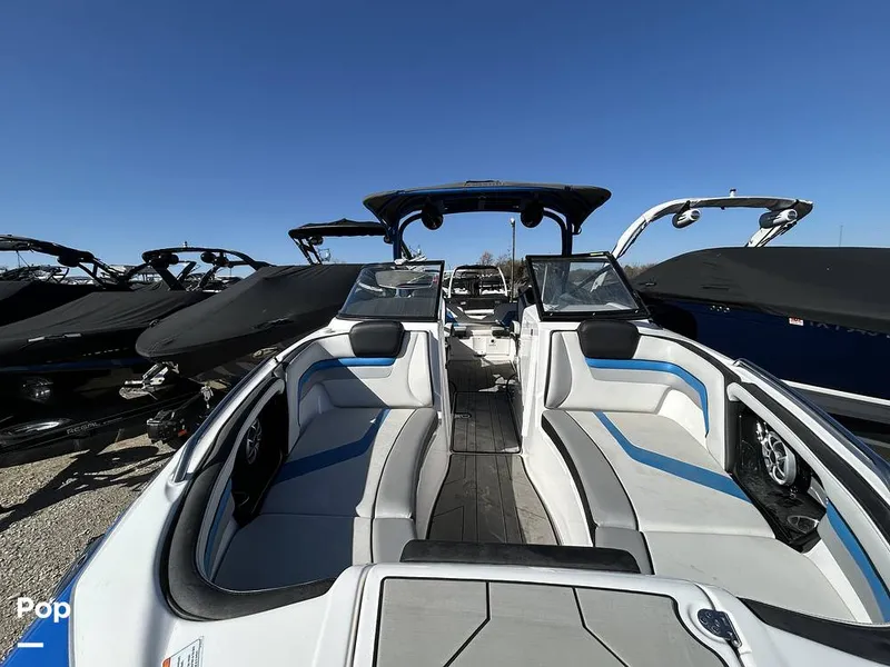 Slide: The Image of Yamaha 242X 2020 - 15236790