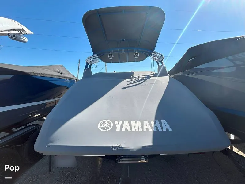 Slide: The Image of Yamaha 242X 2020 - 15236796