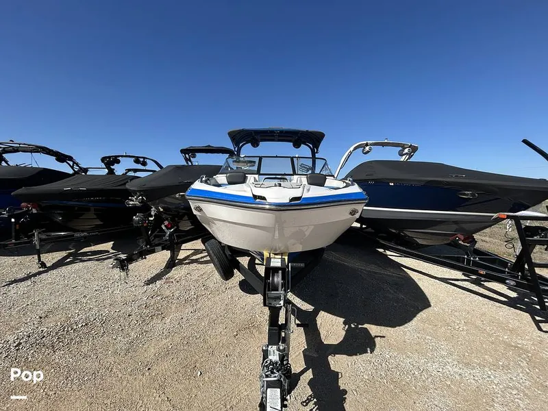 Slide: The Image of Yamaha 242X 2020 - 15236801