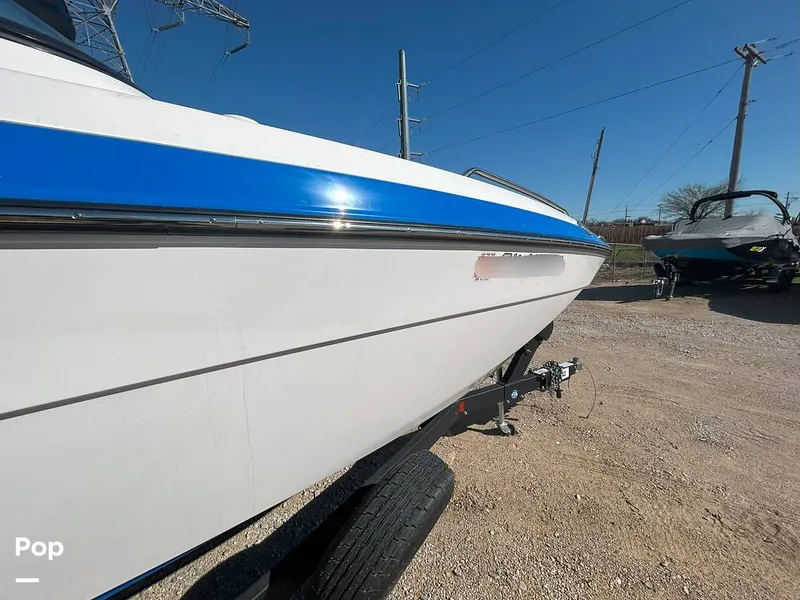 Slide: The Image of Yamaha 242X 2020 - 15236807