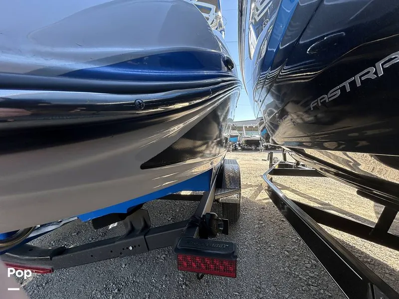 Slide: The Image of Yamaha 242X 2020 - 15236821